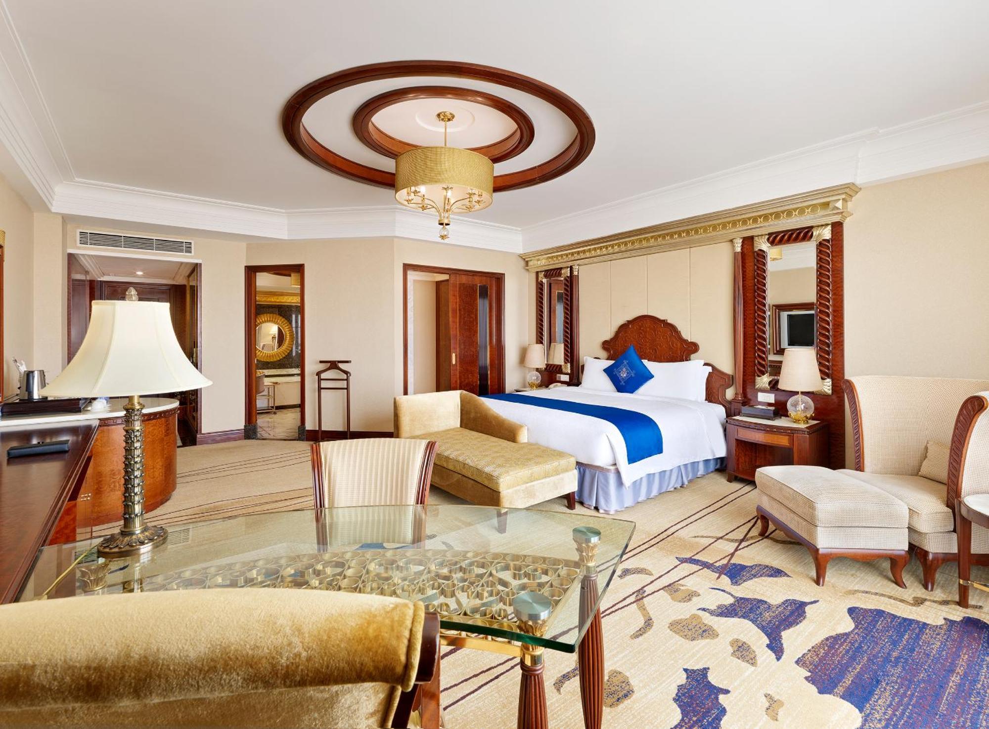Regal Palace Hotel Dongguan  Exterior photo