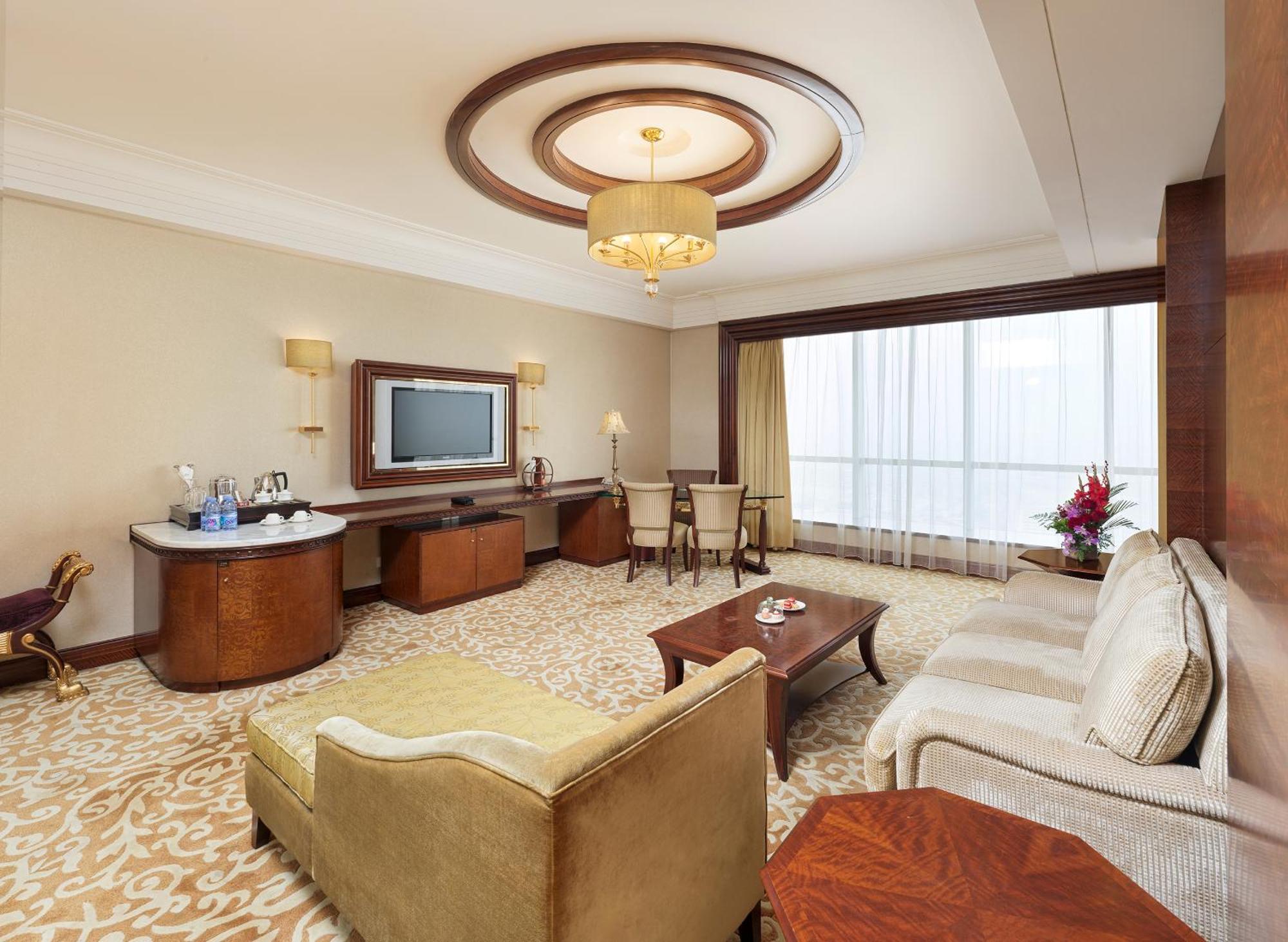 Regal Palace Hotel Dongguan  Exterior photo
